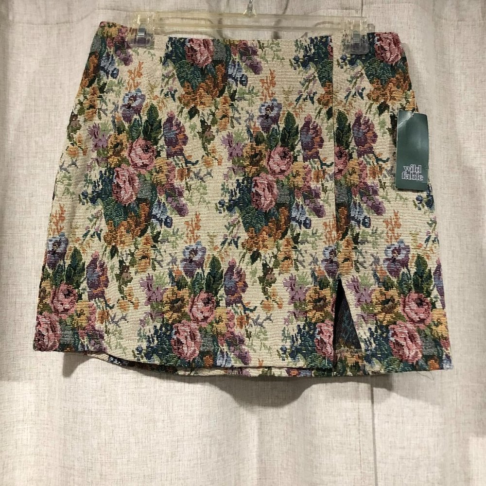 Wild Fable floral tapestry mini skirt size 8New NWT